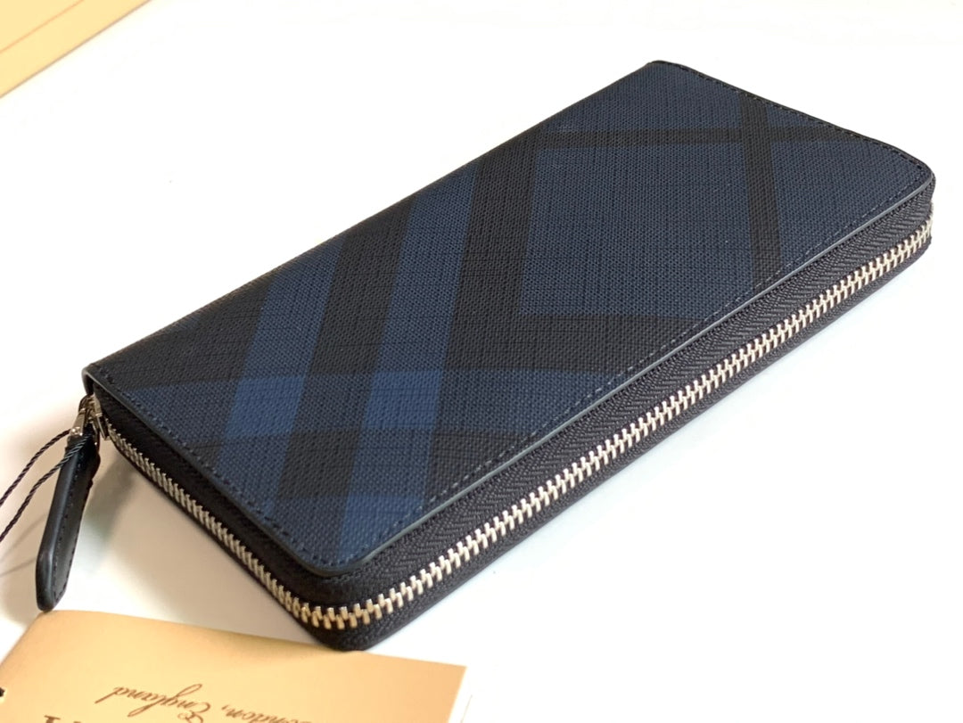 Гаманець Burberry London із зернистої натуральної шкіри — фото 6
