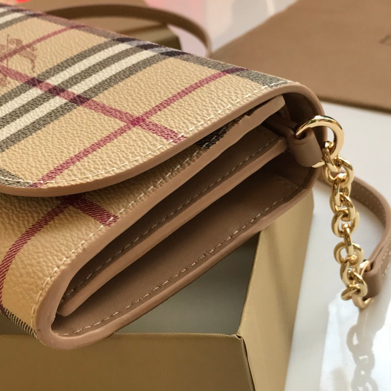 Гаманець Burberry Haymarket зі шкіри — фото 5