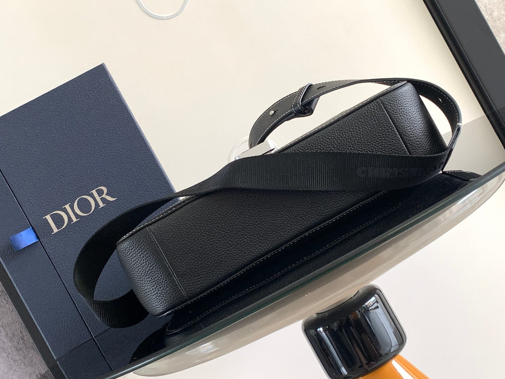 Велика сумка-месенджер Dior Saddle з натуральної шкіри — фото 4