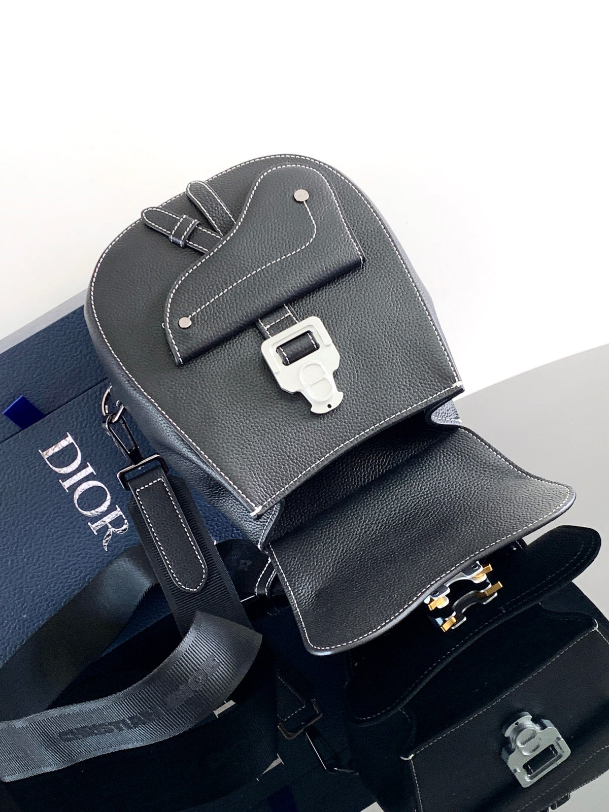 Сумка через плече Dior Gallop із зернистої натуральної шкіри, чорна — фото 7