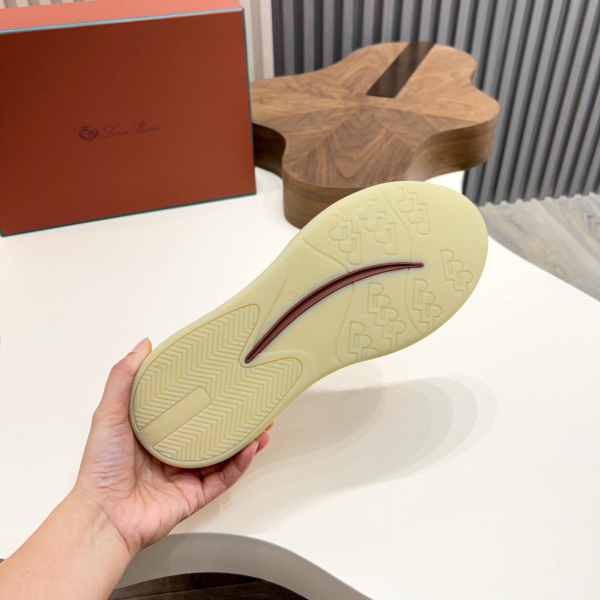 Шкіряні кросівки Loro Piana Soho Walk