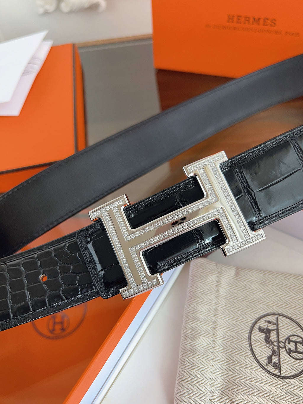 Ремінь Hermès з шкіри крокодила з пряжкою з кристалами — фото 6