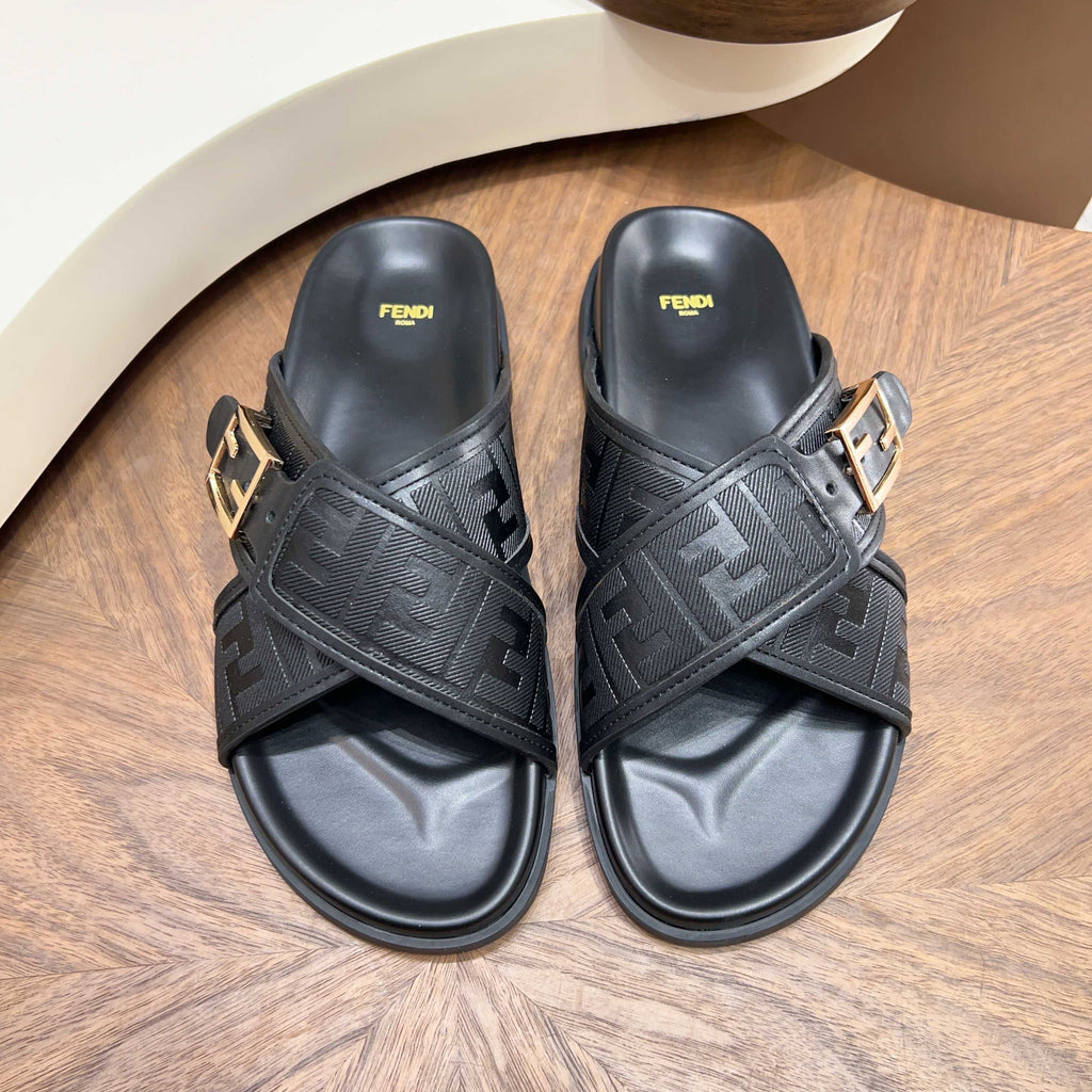 Шкіряні шльопанці Fendi з перехресними ремінцями