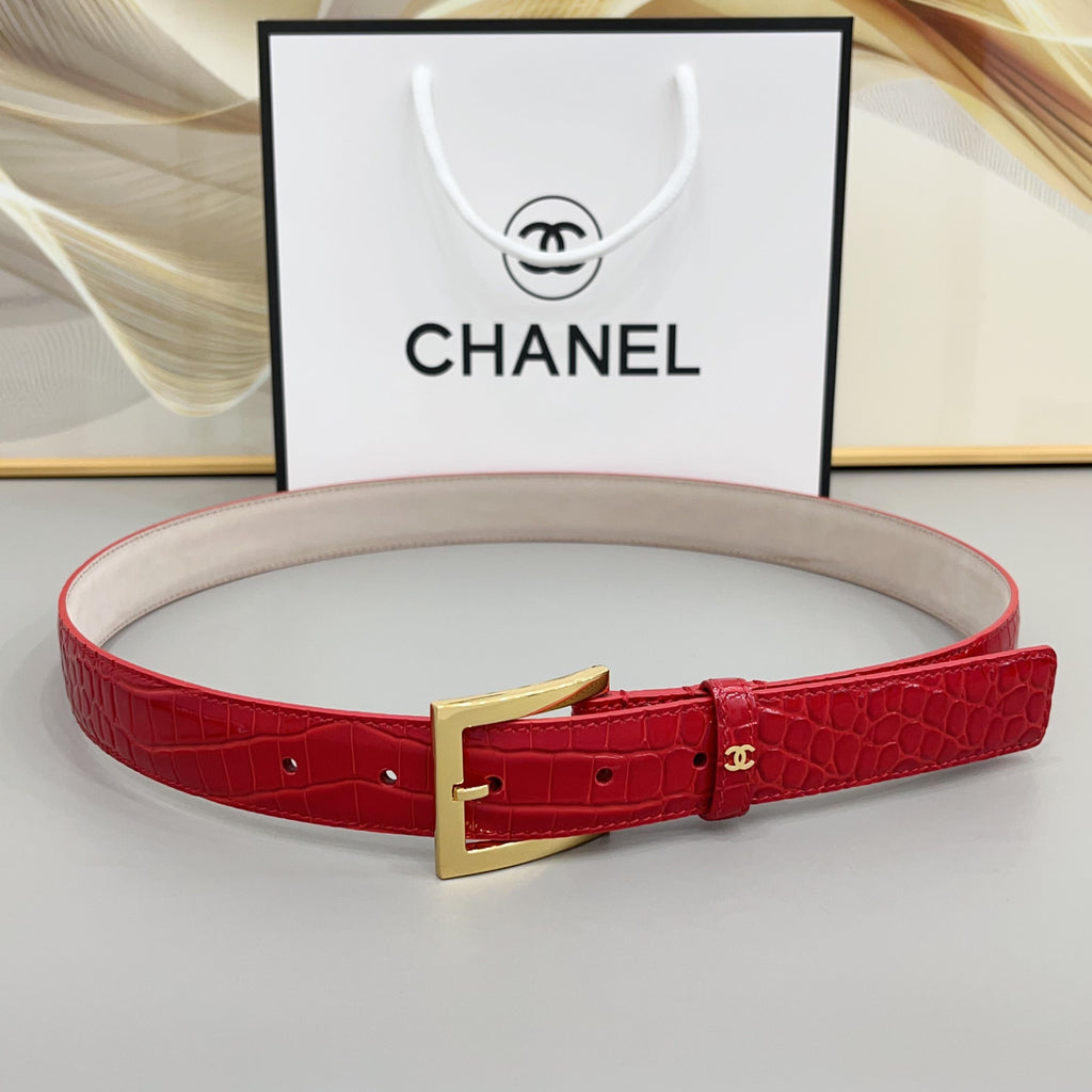 Ремінь Chanel з натуральної шкіри з тисненням під крокодила