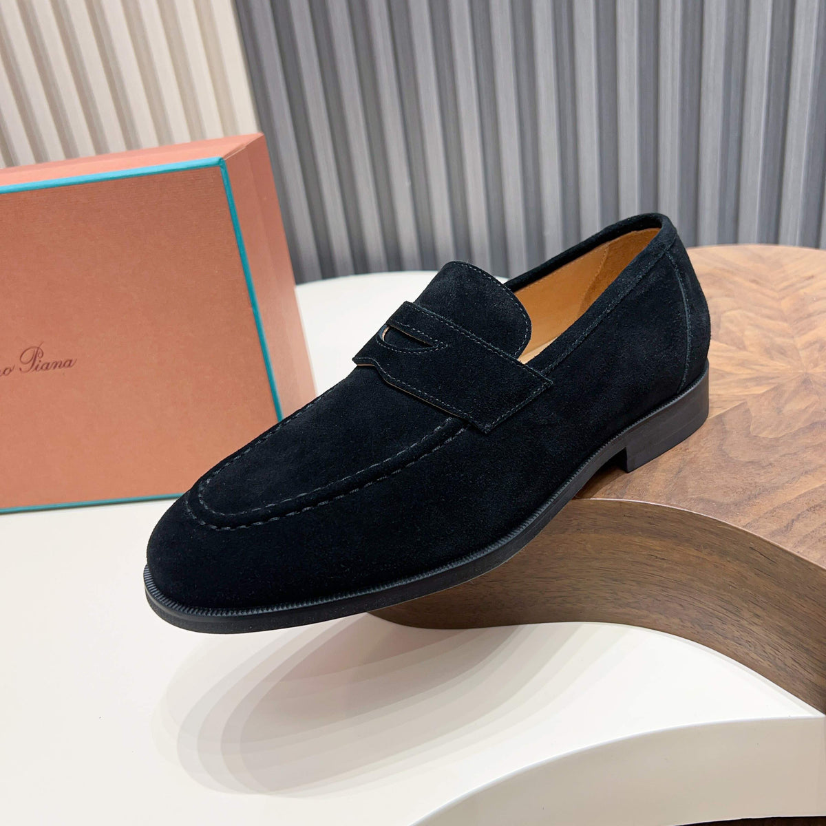 Шкіряні пенні лофери Loro Piana