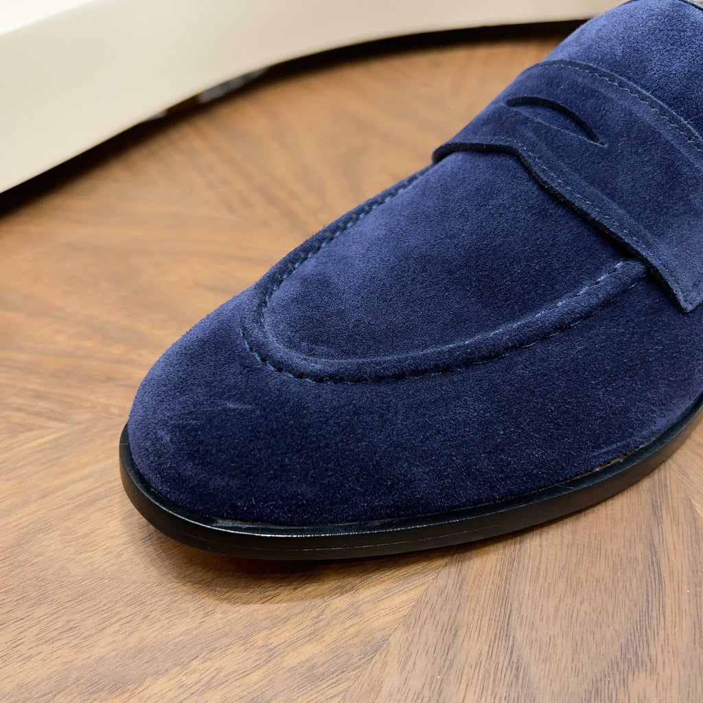 З нубуку з китицями лофери Loro Piana