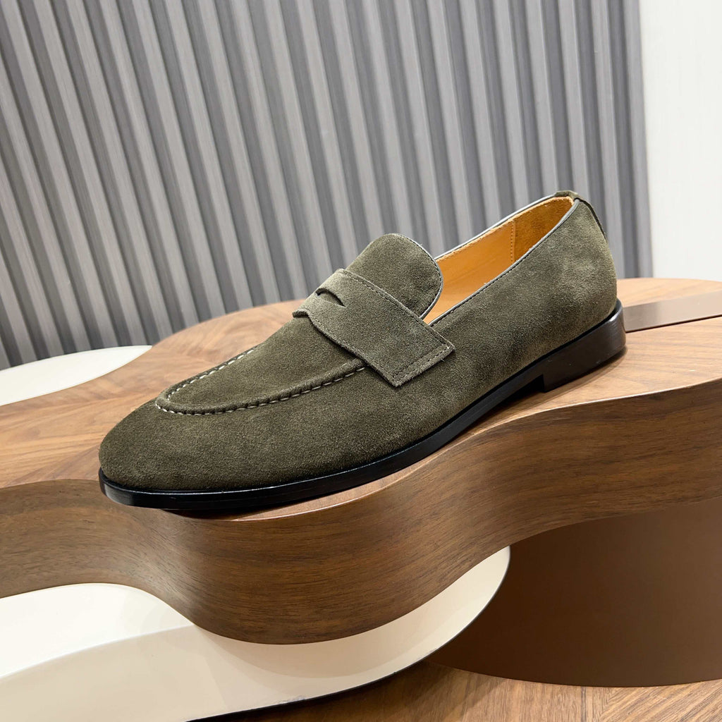 З нубуку з китицями лофери Loro Piana