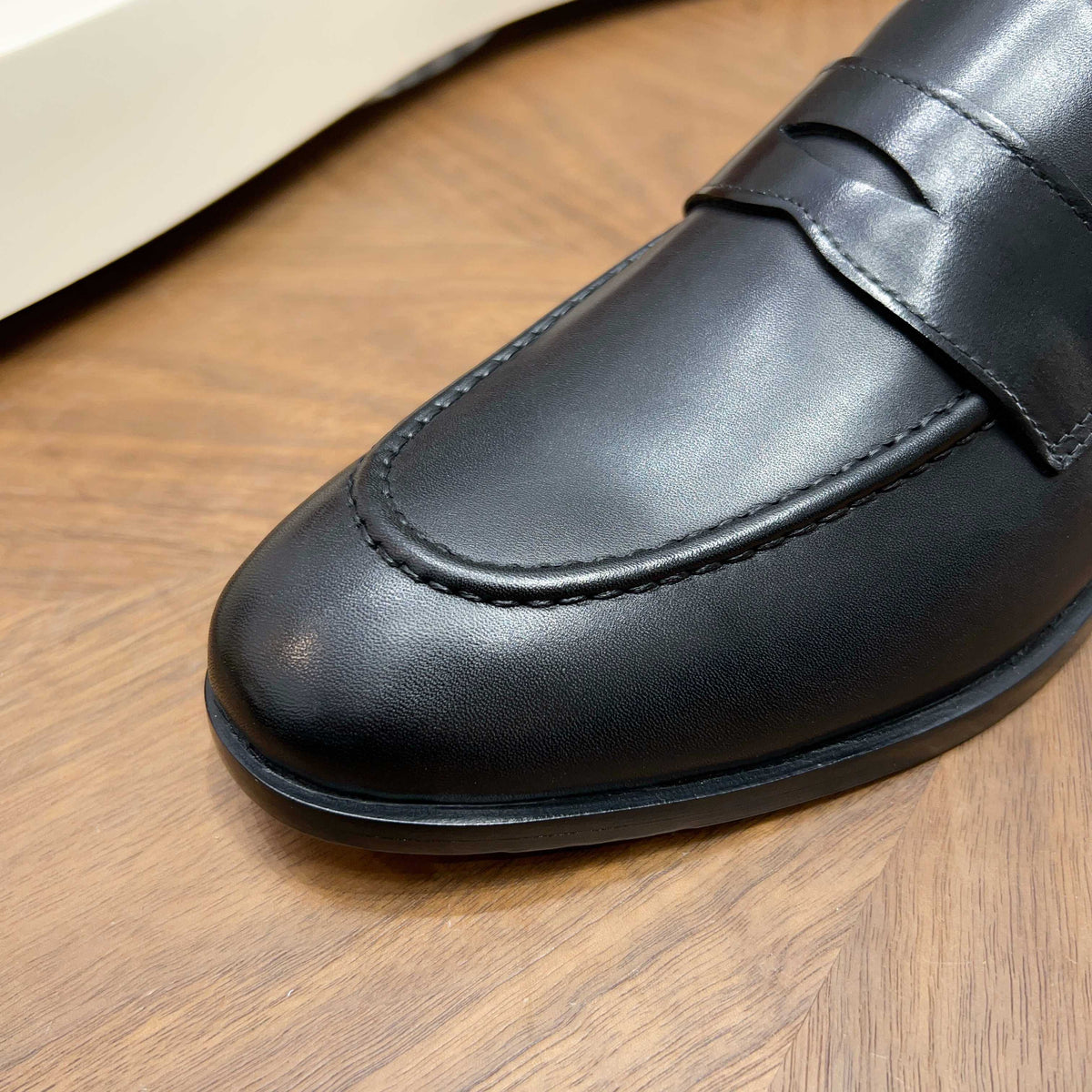 З нубуку з китицями лофери Loro Piana