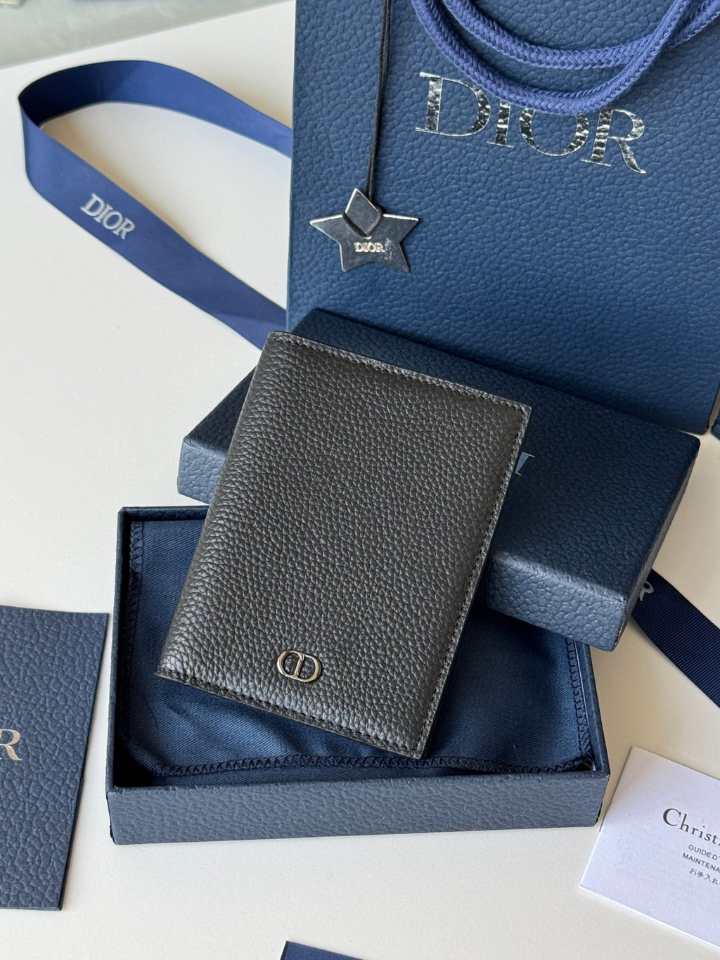 Обкладинка для паспорта Dior Saddle з натуральної шкіри — фото 2