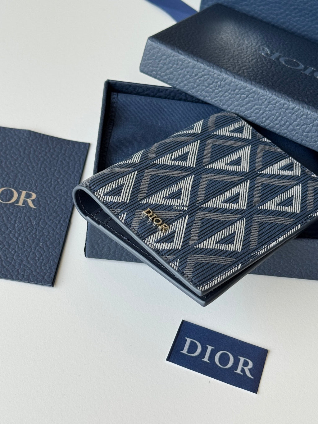 Обкладинка для паспорта Dior Saddle з натуральної шкіри — фото 5