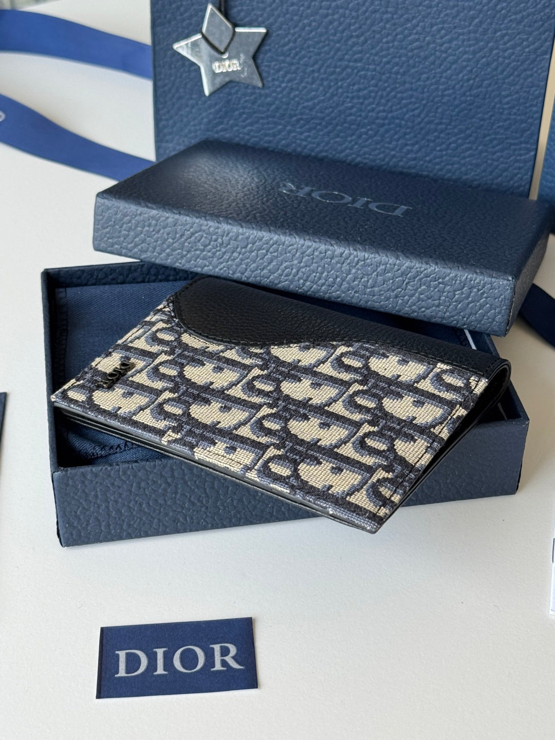 Обкладинка для паспорта Dior Saddle з натуральної шкіри — фото 4