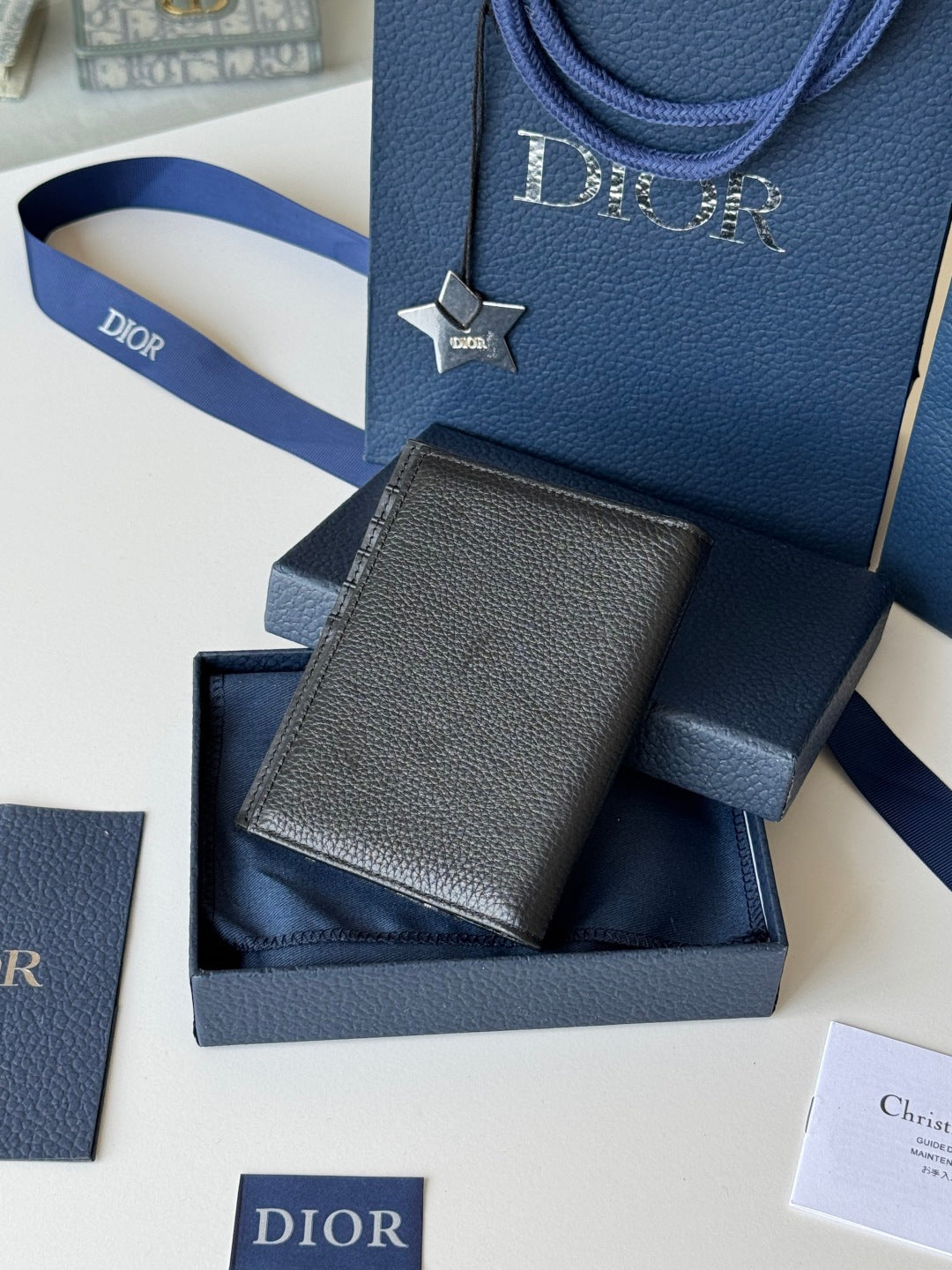 Обкладинка для паспорта Dior Saddle з натуральної шкіри — фото 3