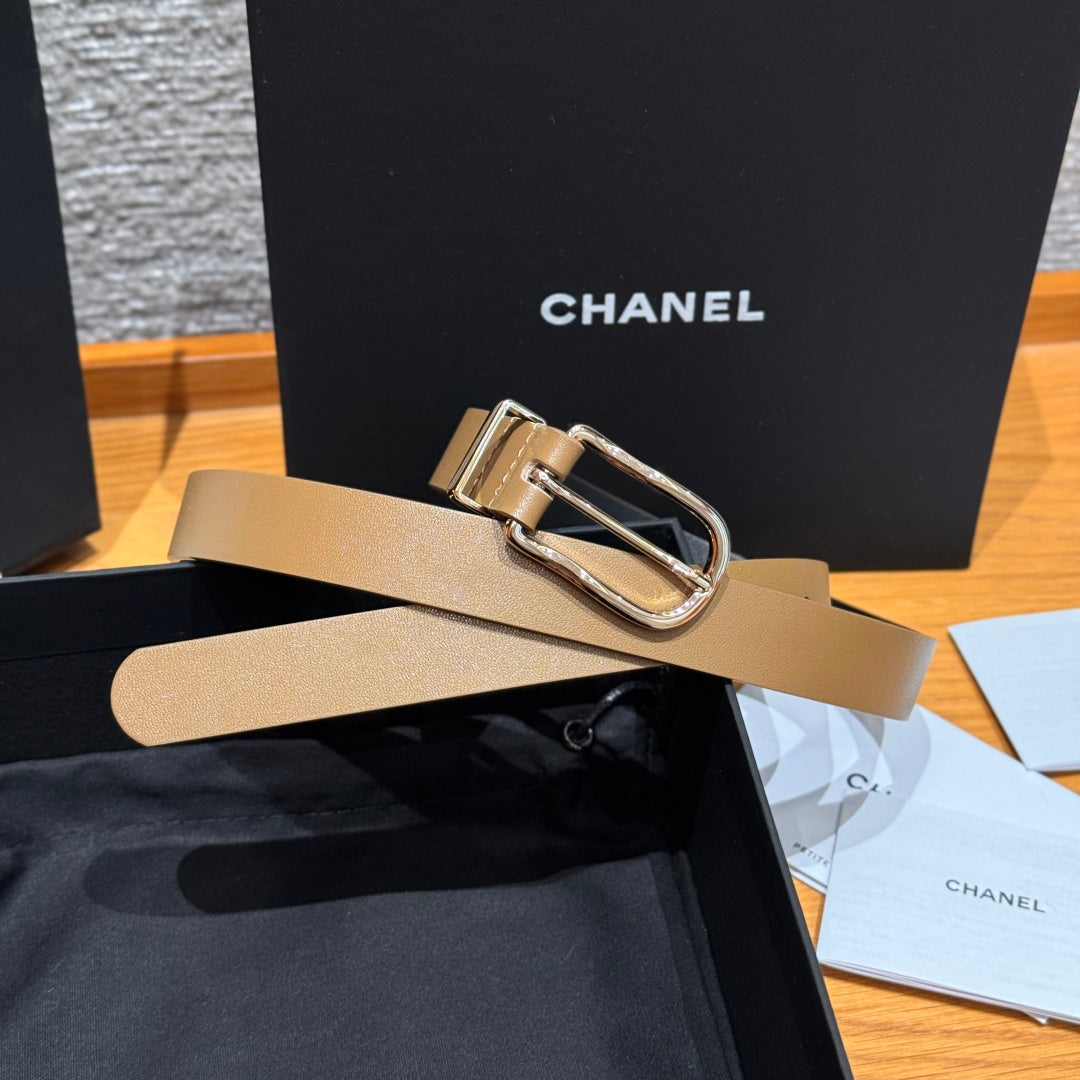 Ремінь Chanel з натуральної шкіри теляти з пряжкою-штифтом — фото 2