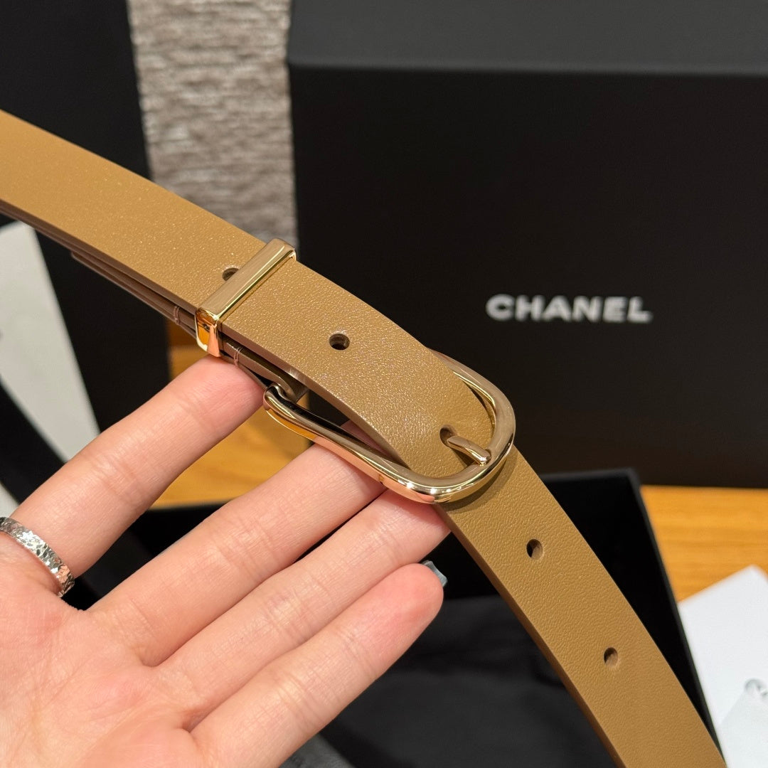 Ремінь Chanel з натуральної шкіри теляти з пряжкою-штифтом — фото 3