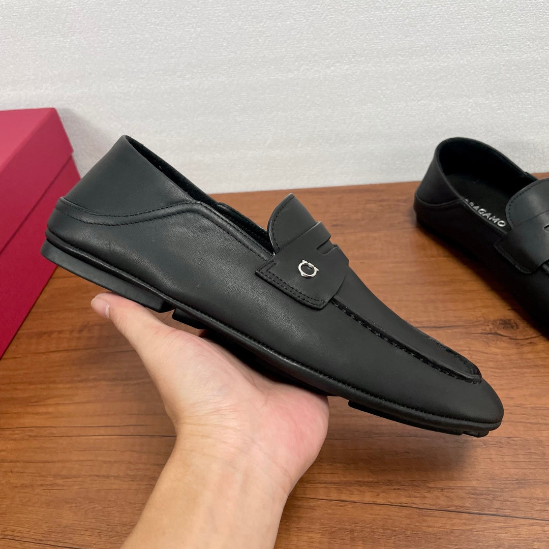 Чоловічі шкіряні лофери Ferragamo чорні