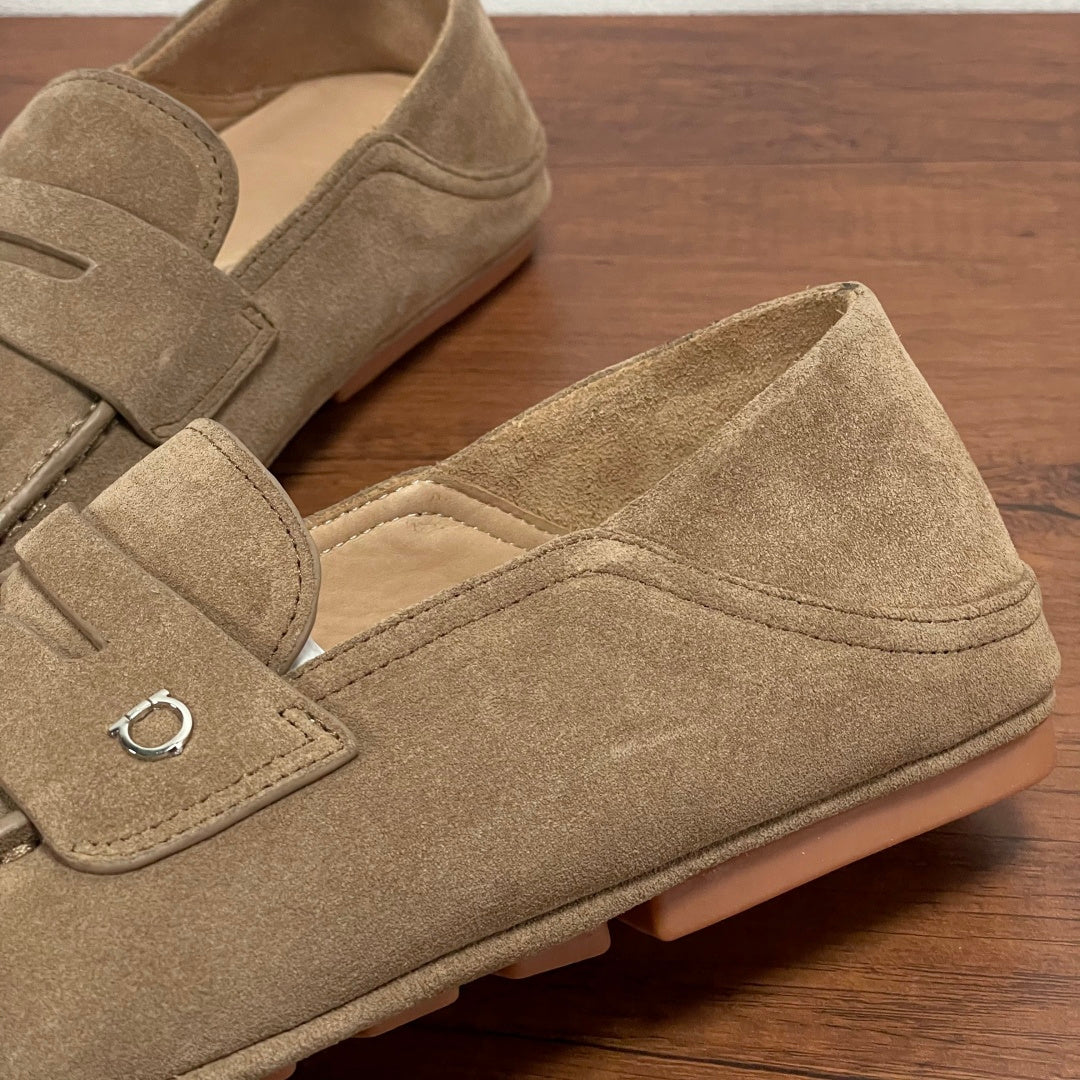 Чоловічі шкіряні лофери Ferragamo сірі