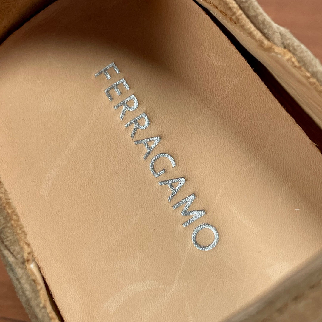Чоловічі шкіряні лофери Ferragamo сірі