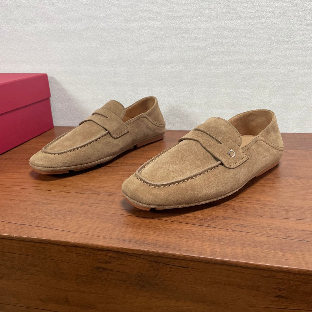 Чоловічі шкіряні лофери Ferragamo сірі