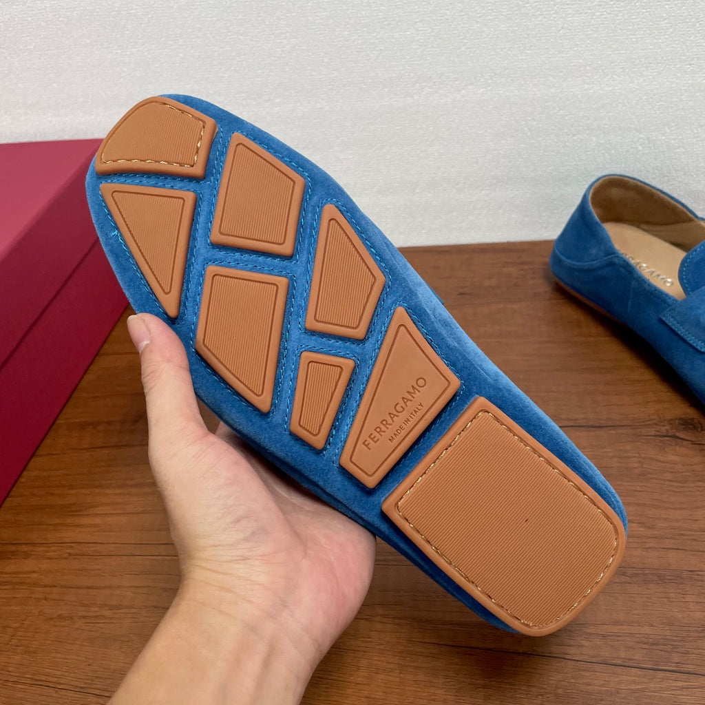 Чоловічі шкіряні лофери Ferragamo сірі