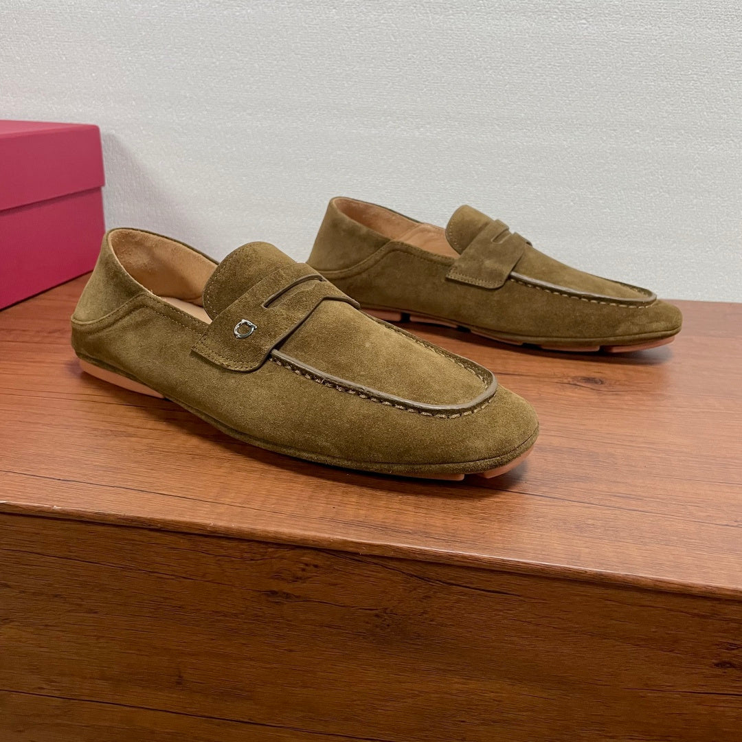 Чоловічі шкіряні лофери Ferragamo сірі