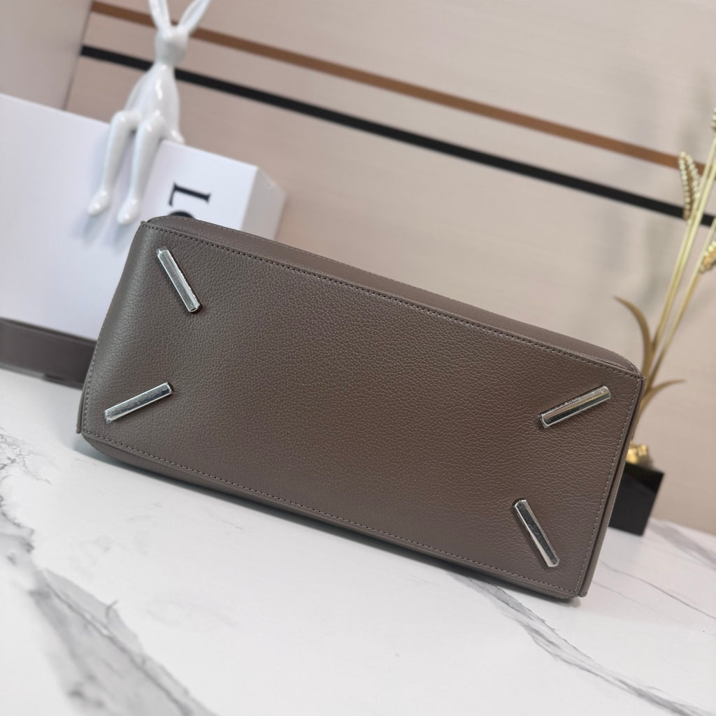 Жіноча сумка Loewe Puzzle Anagram 052446