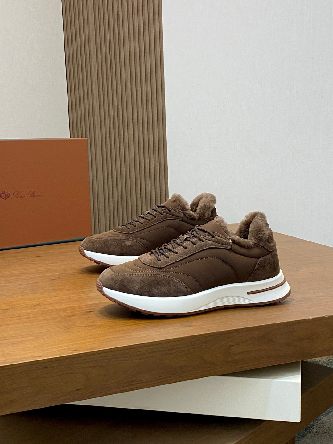 Текстильні утеплені кросівки Loro Piana Week End Walk Evo