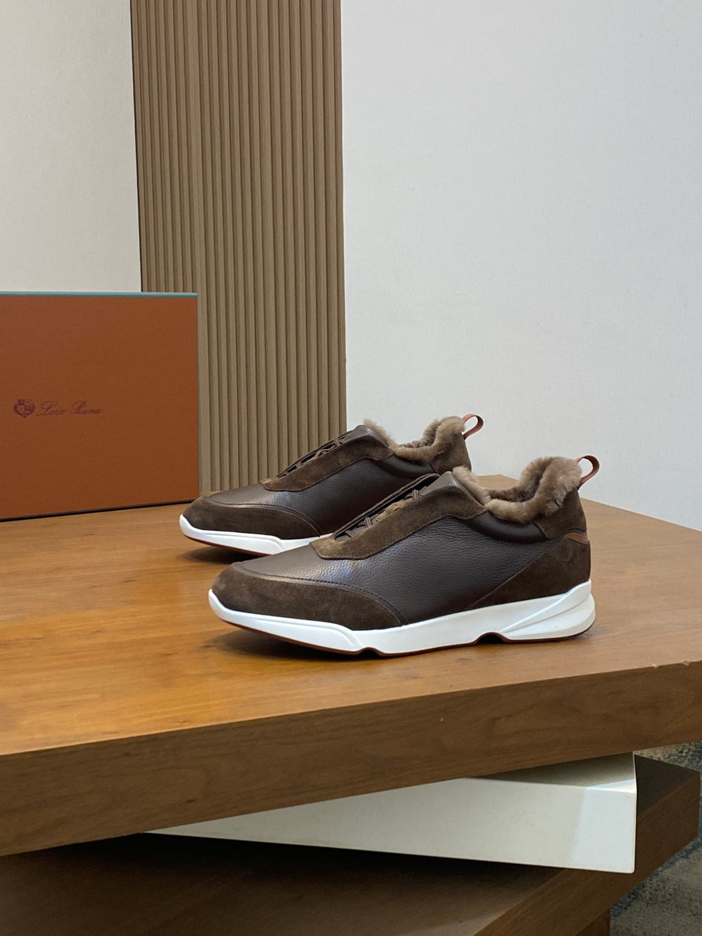 Текстильні утеплені кросівки Loro Piana Week End Walk Evo