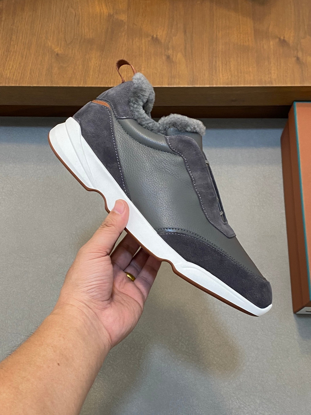 Текстильні утеплені кросівки Loro Piana Week End Walk Evo