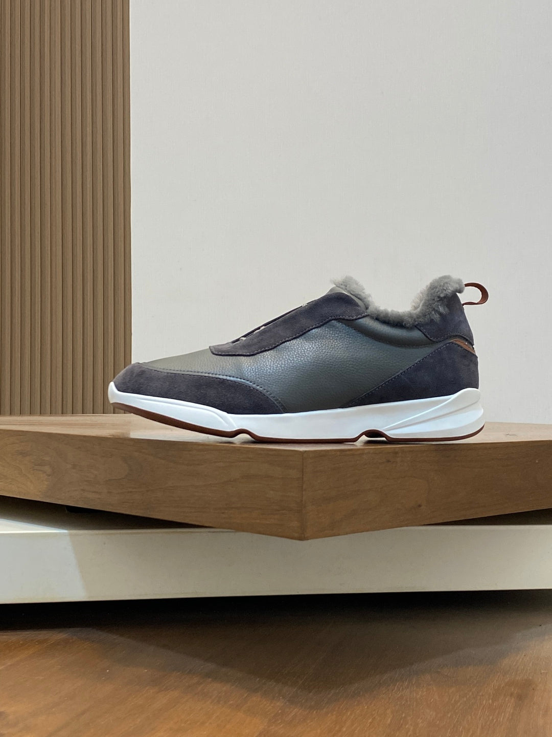 Текстильні утеплені кросівки Loro Piana Week End Walk Evo