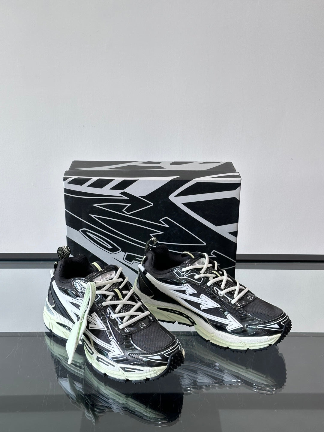 Кросівки Off-White Be Right Back