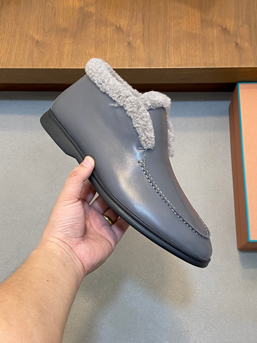 Шкіряні утеплені кросівки Loro Piana