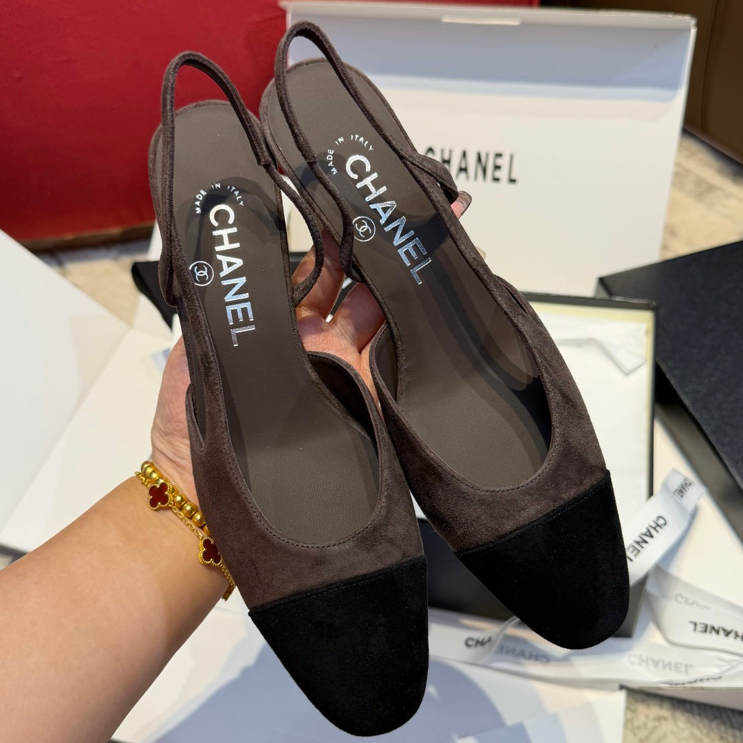 Жіночі елегантні замшеві туфлі Chanel Slingback
