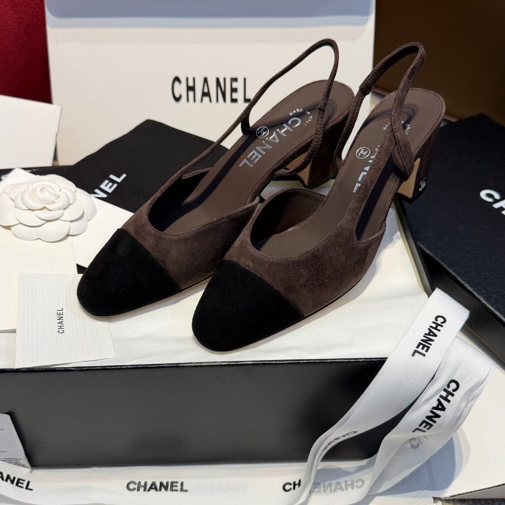 Жіночі елегантні замшеві туфлі Chanel Slingback