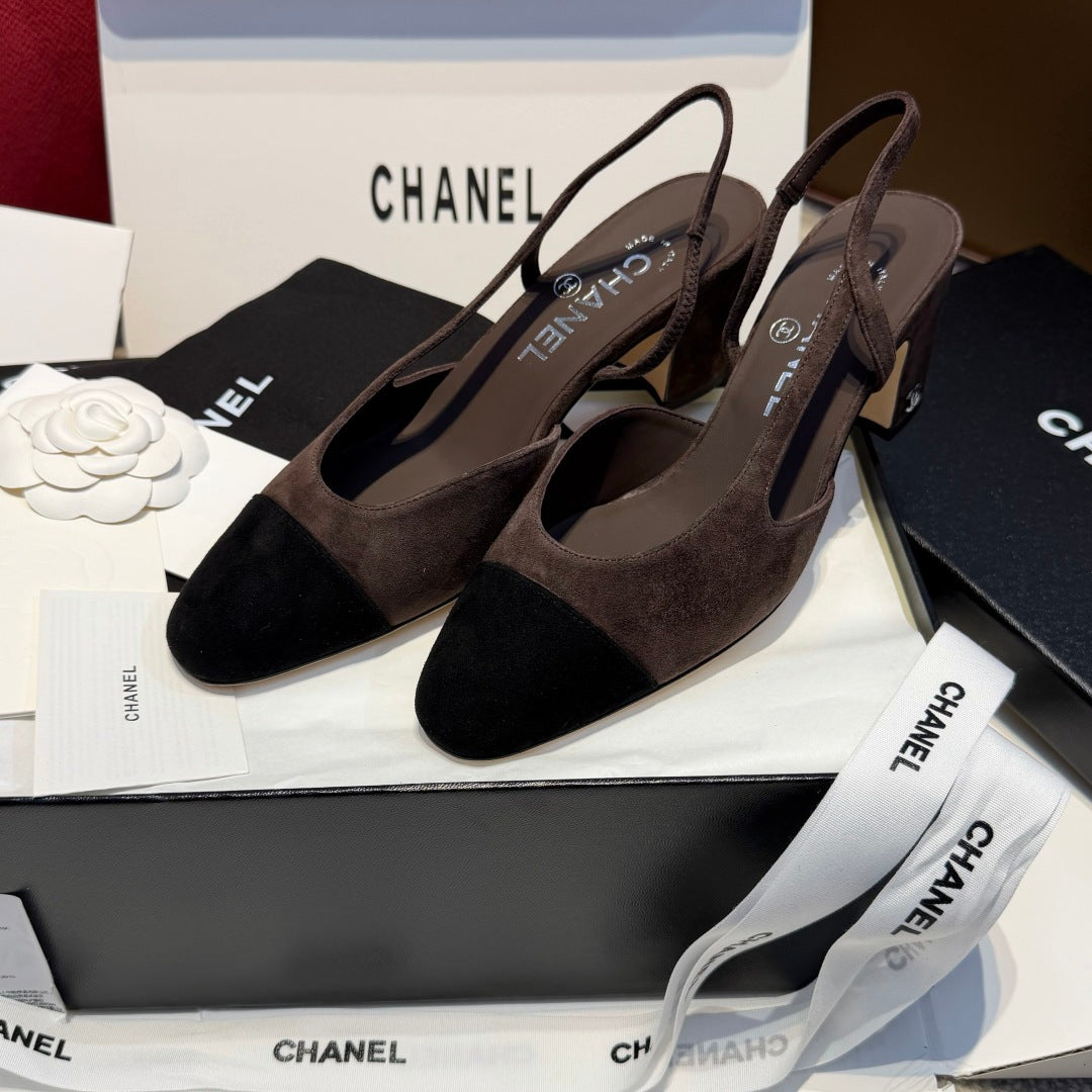 Жіночі елегантні замшеві туфлі Chanel Slingback