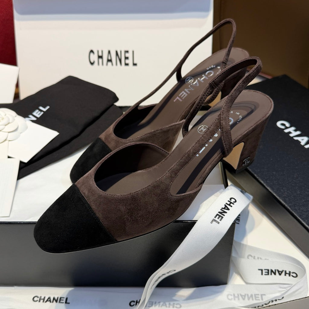 Жіночі елегантні замшеві туфлі Chanel Slingback
