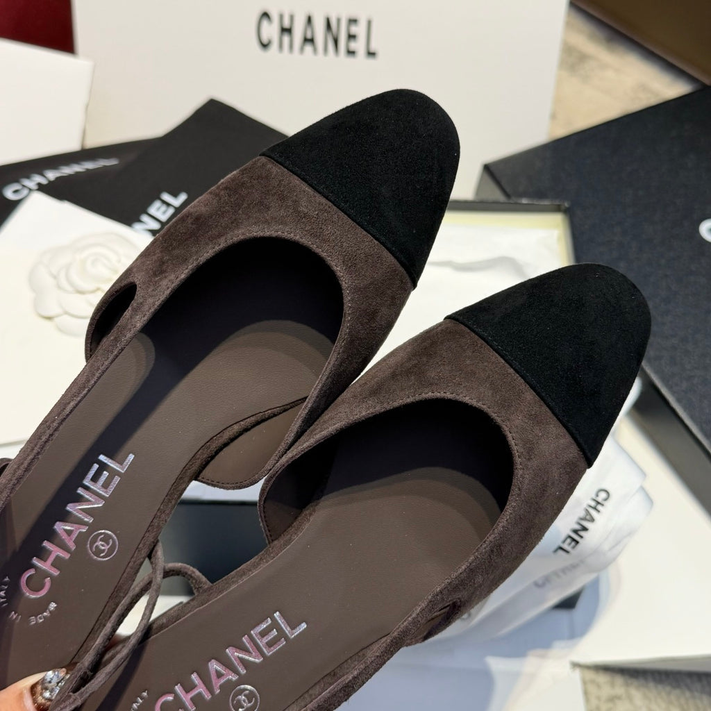 Жіночі елегантні замшеві туфлі Chanel Slingback