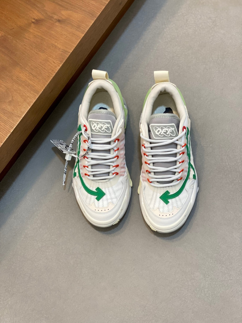 Шкіряні кросівки Off-White