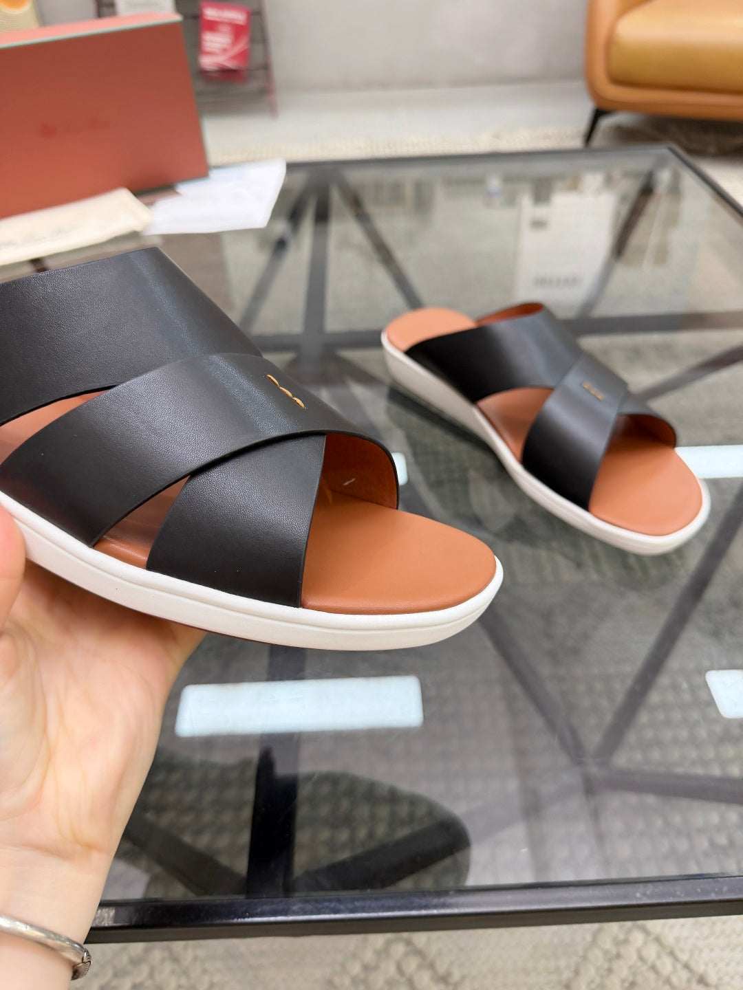 Шкіряні шльопанці Loro Piana