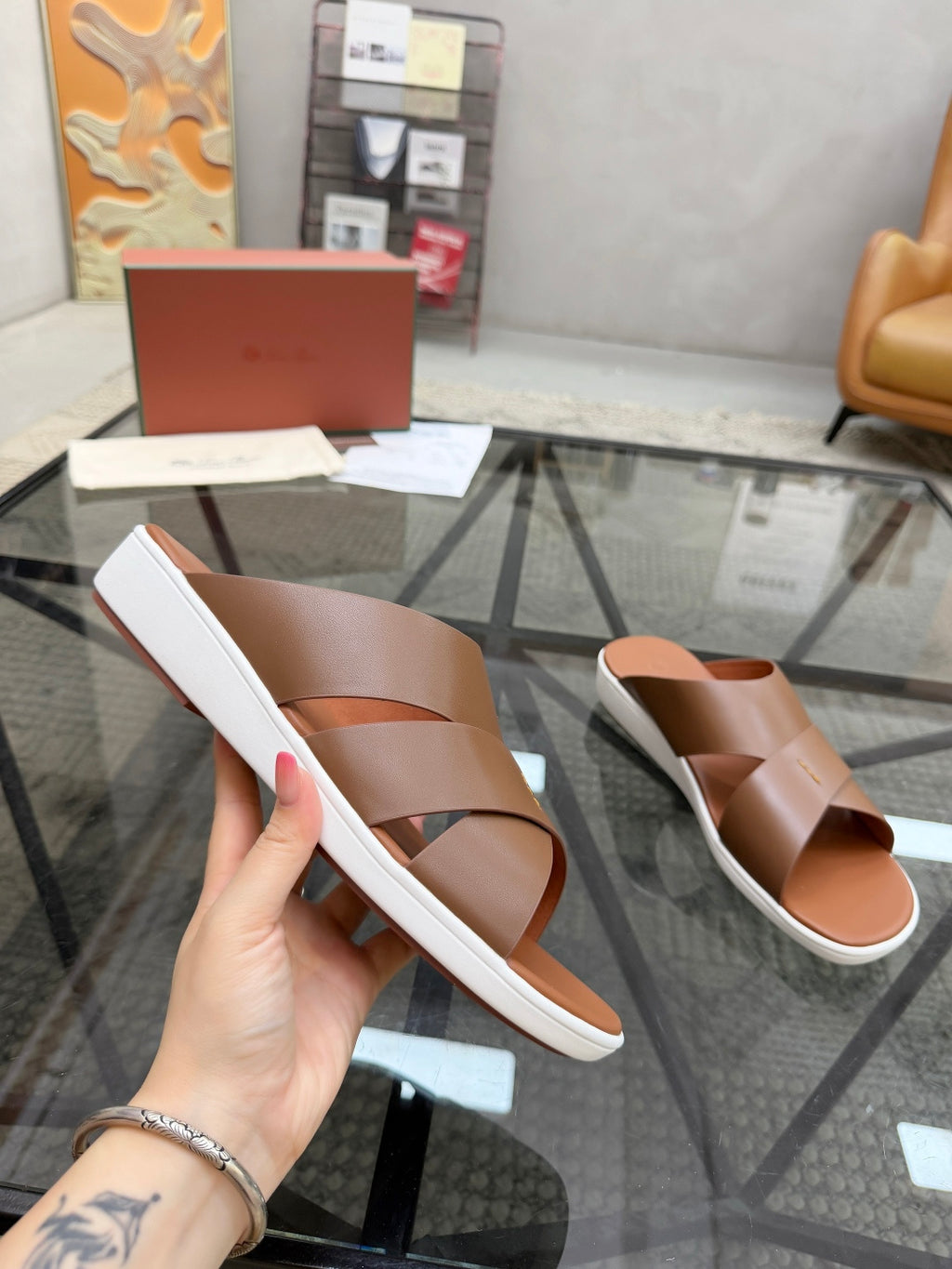 Шкіряні шльопанці Loro Piana