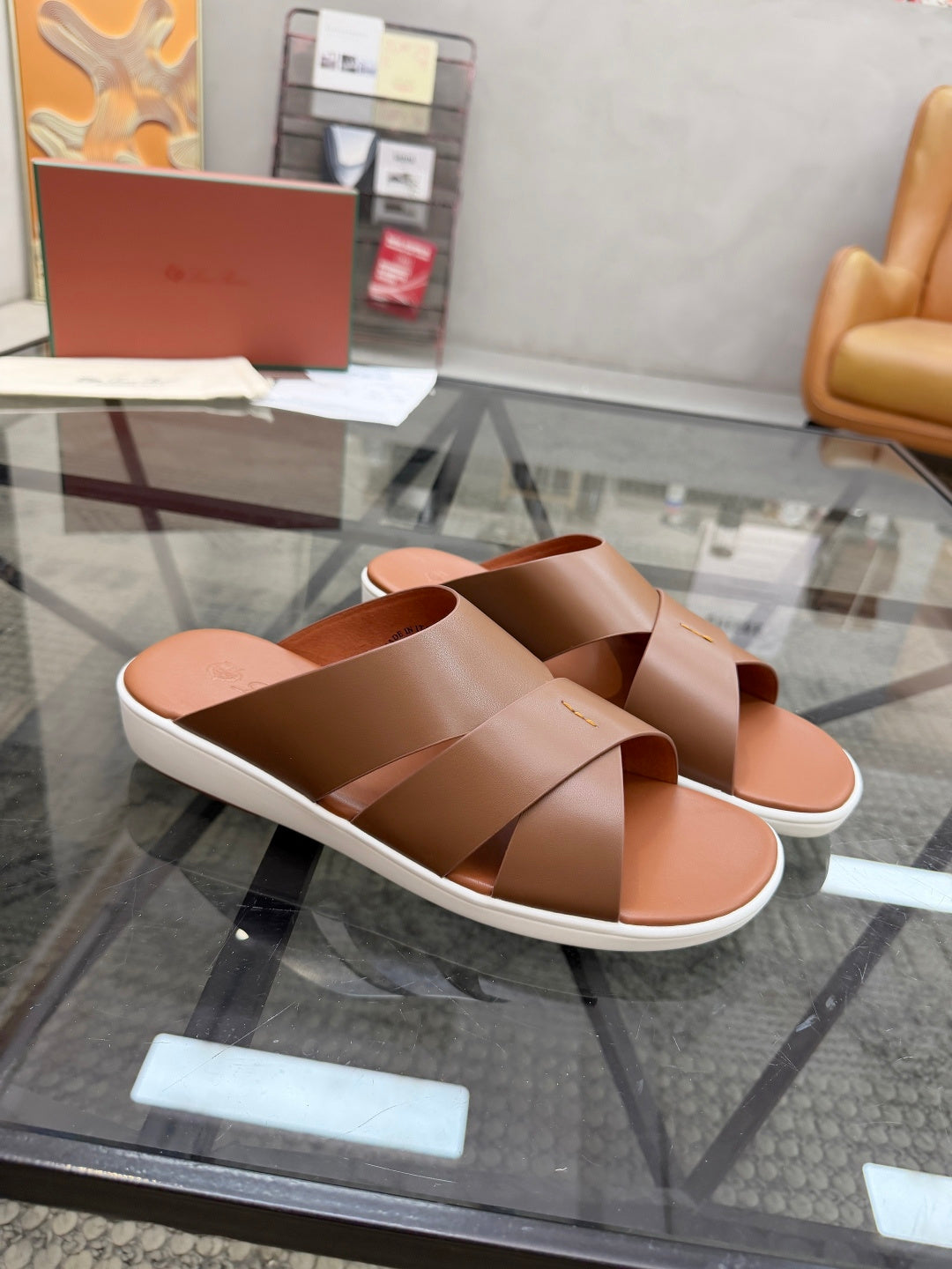 Шкіряні шльопанці Loro Piana