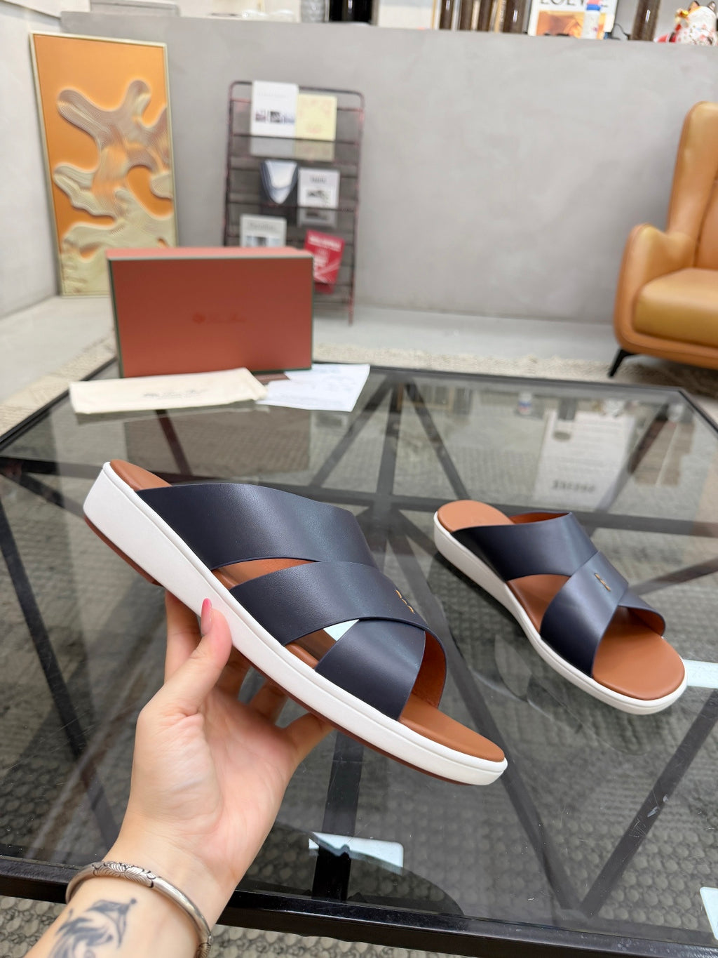 Шкіряні шльопанці Loro Piana