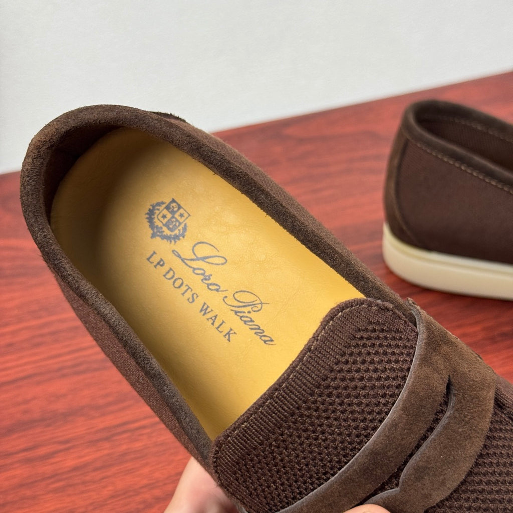 З вовняного трикотажу мокасини Loro Piana — кавовий