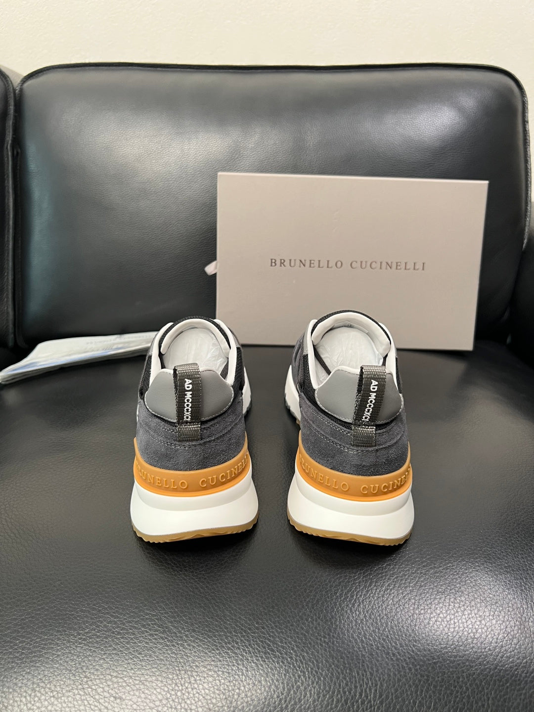 Стильне взуття Brunello Cucinelli
