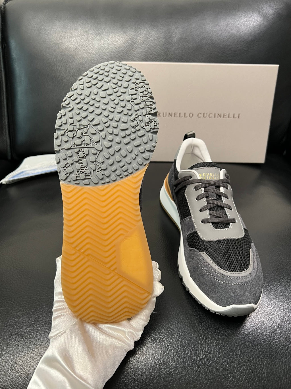 Стильне взуття Brunello Cucinelli