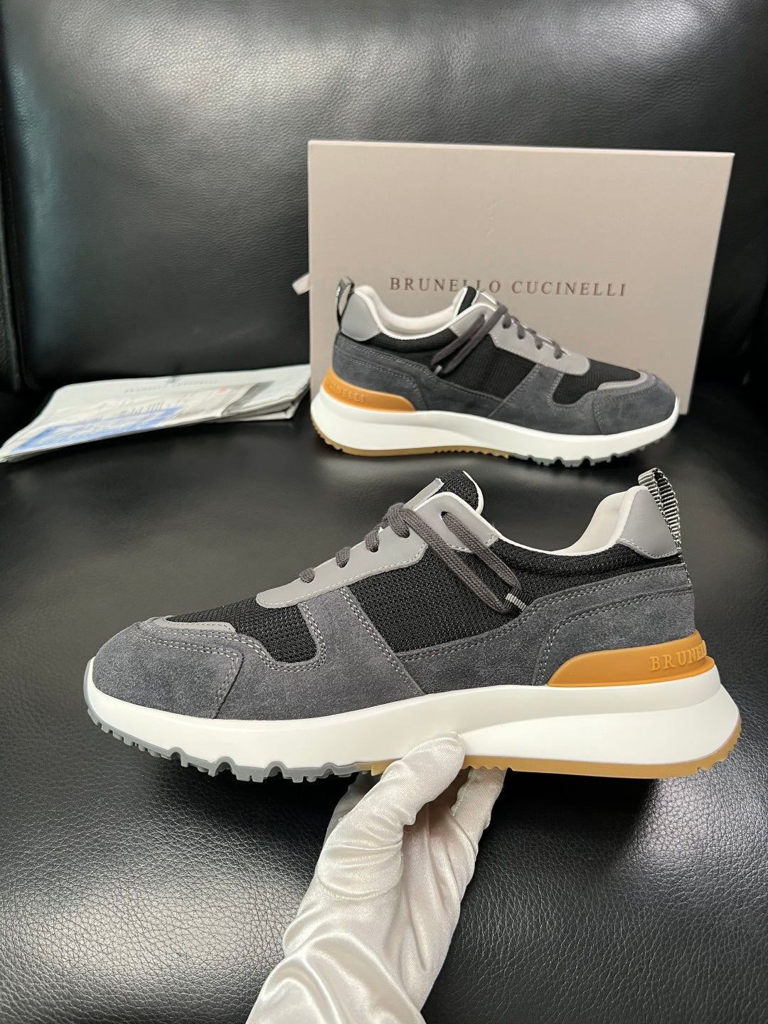 Стильне взуття Brunello Cucinelli