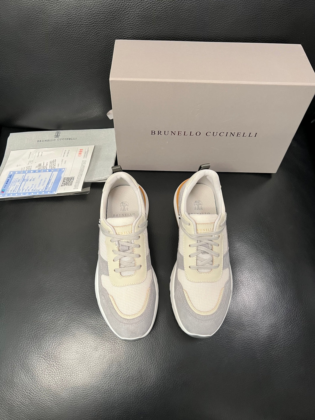 Лаконічне взуття Brunello Cucinelli