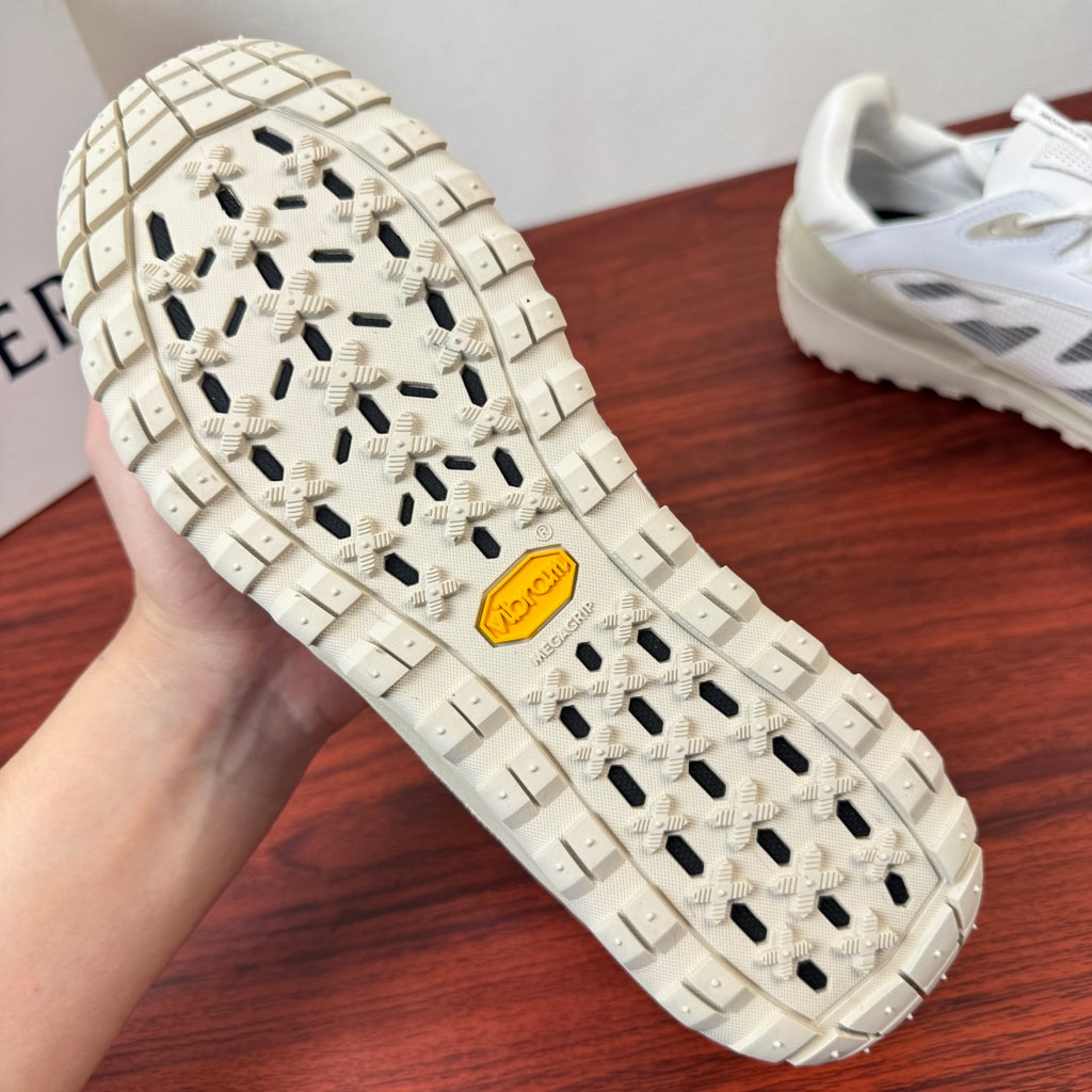 Шкіряні з текстилем кросівки Moncler Trailgrip LP — білий