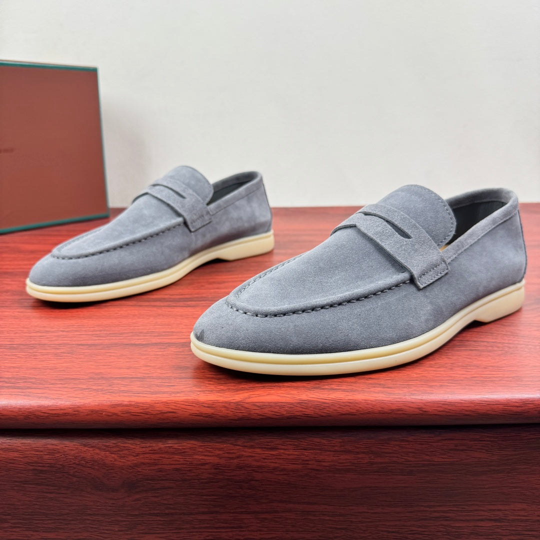 Замшеві лофери Loro Piana Summer Walk — сірий