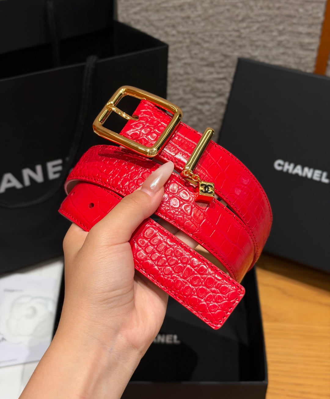 Ремінь Chanel з натуральної шкіри