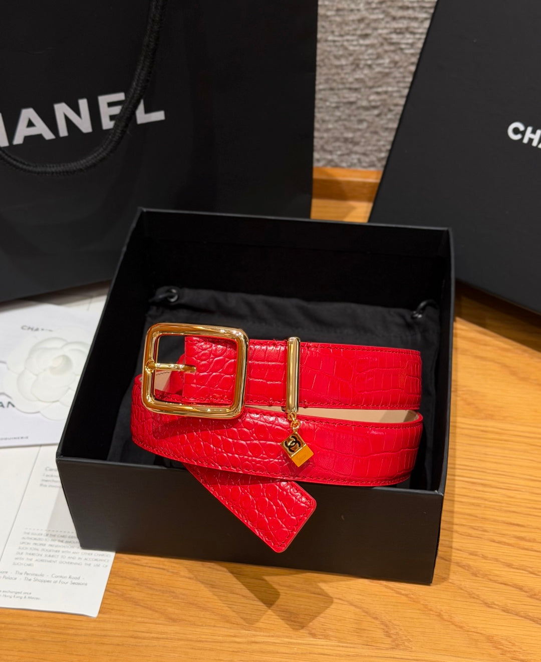Ремінь Chanel з натуральної шкіри